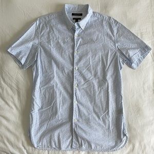 Banana Republic Men’s Short Sleeve Button Down